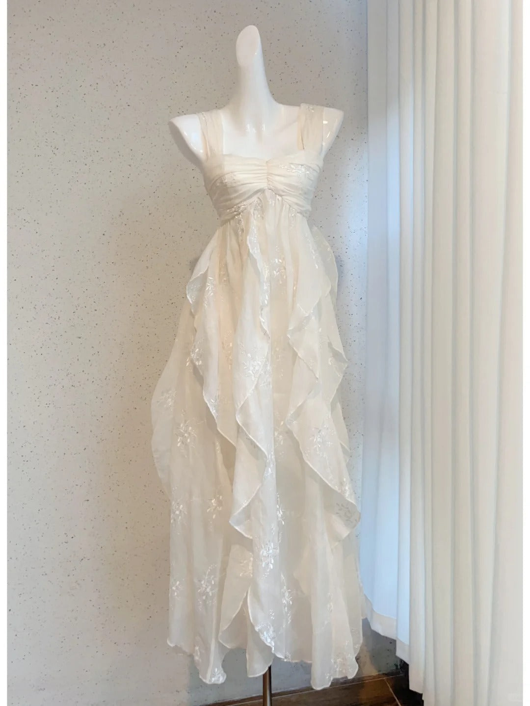 Cute Off-White Ruffled Chiffon Long Formal Prom Dresses Bridesmaid Dresses Main image