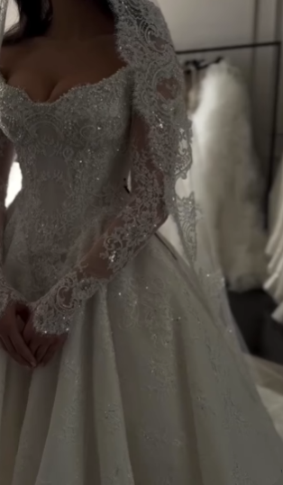 Elegant Bridal Dress Ball Gown Off The Shoulder White Lace Wedding Dresses Minimalist Bridal Gowns Secondary image