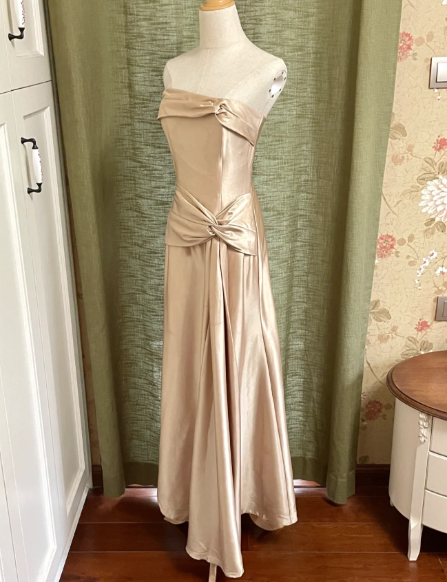 Elegant Champagne A-Line Strapless Twisted Satin Long Formal Prom Dresses Bridesmaid Dresses
