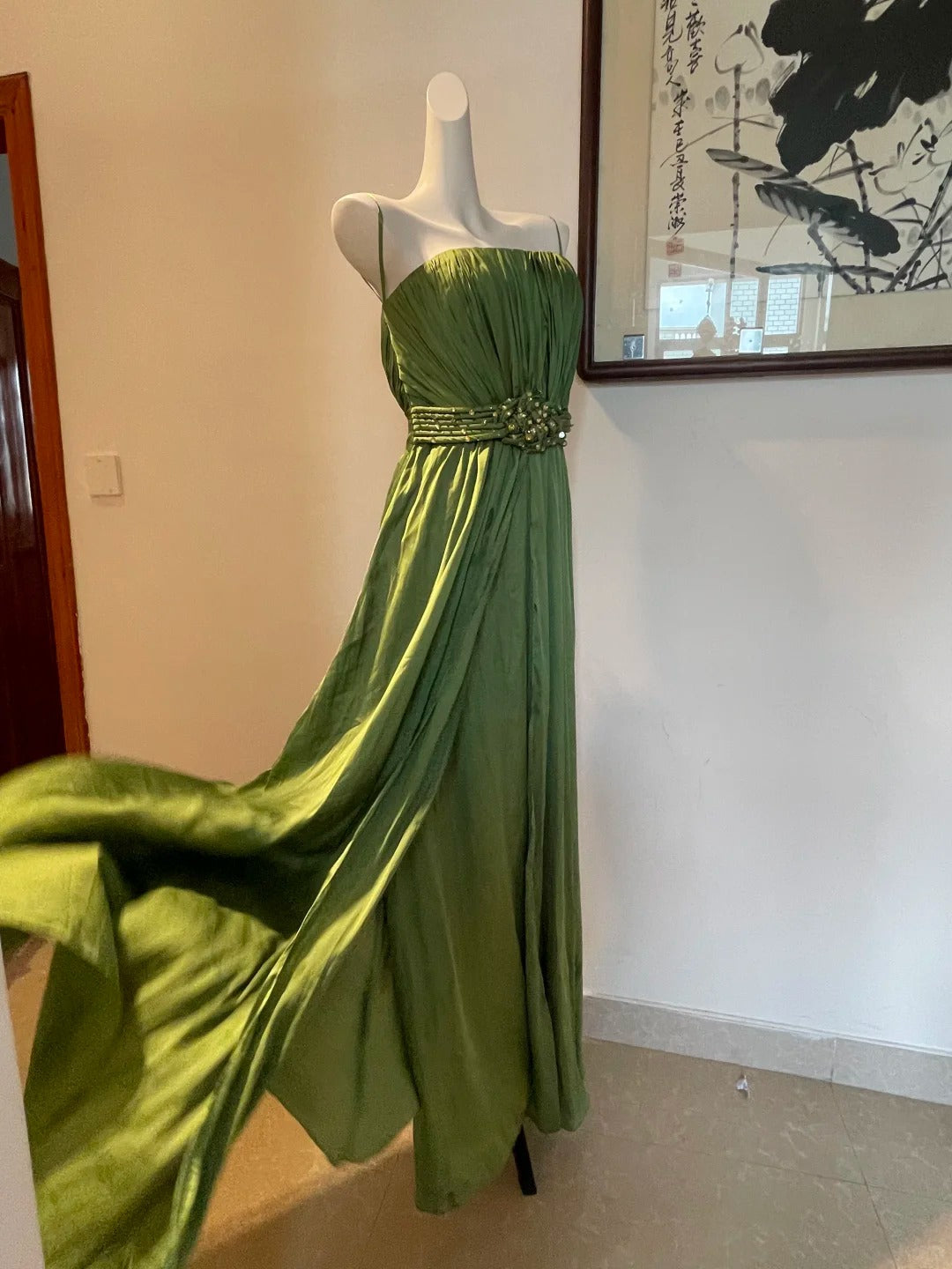 Elegant Green A-Line Spaghetti Strap Pleated Beaded Satin Long Formal Prom Dresses Bridesmaid Dresses Main image