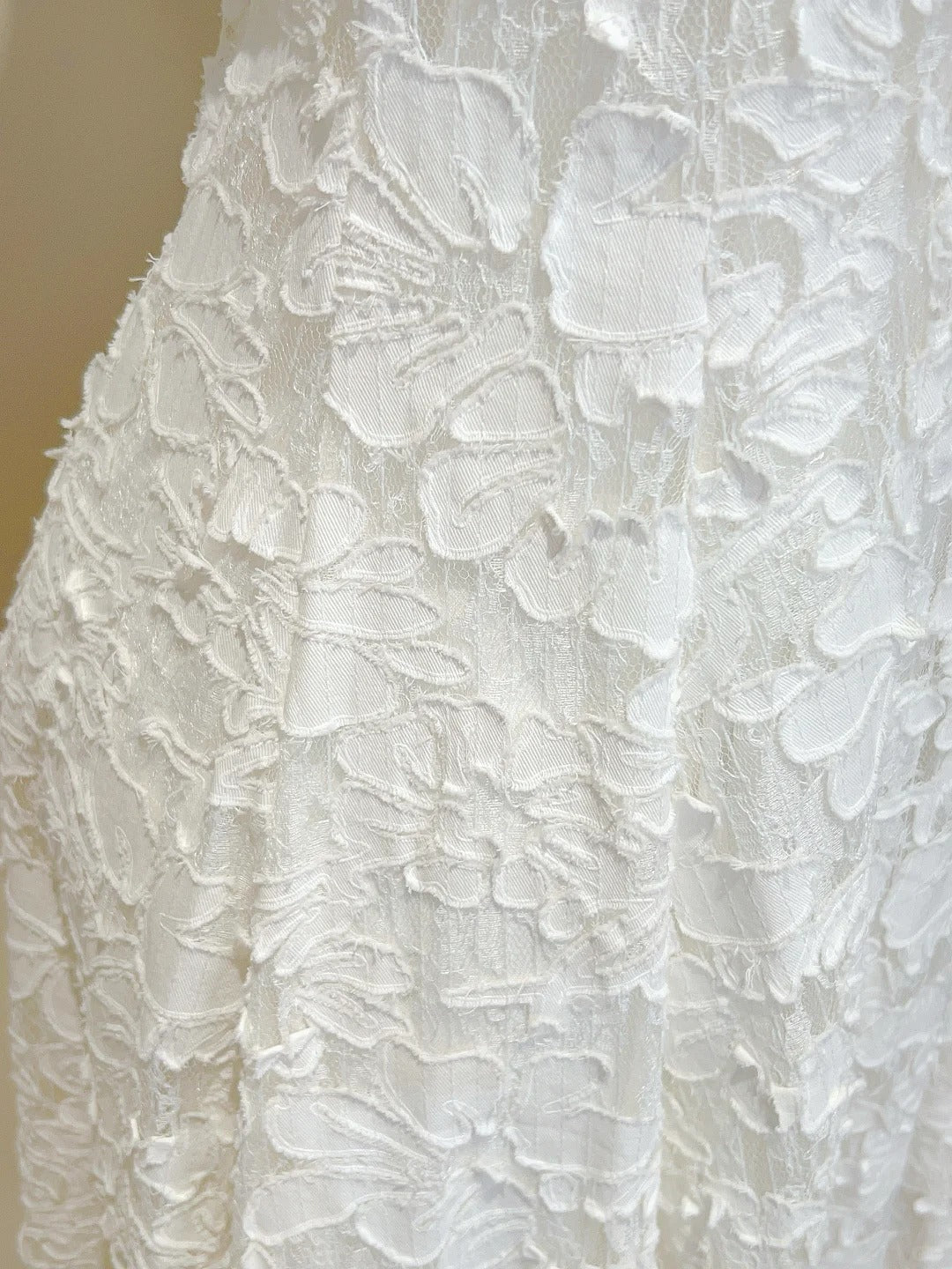 Elegant White A-Line Round Neck Lace Pattern Formal Prom Dresses Bridesmaid Dresses